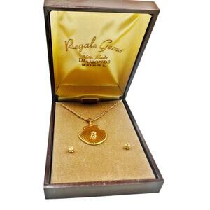 Vintage Regale Gems Seashell Necklace & Studs NOS